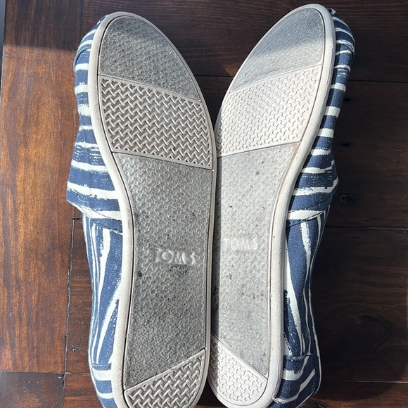 Toms blue and ivory striped size 11 - Picture 4 of 4